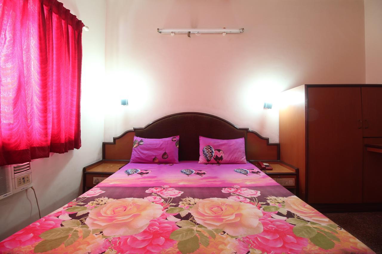 Soubhagya Inn Silvassa Bagian luar foto
