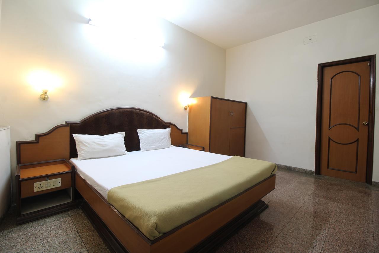 Soubhagya Inn Silvassa Bagian luar foto