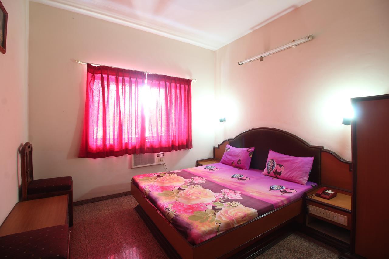 Soubhagya Inn Silvassa Bagian luar foto