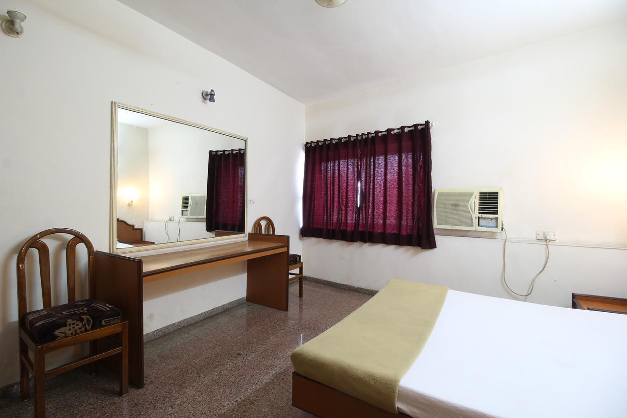 Soubhagya Inn Silvassa Bagian luar foto