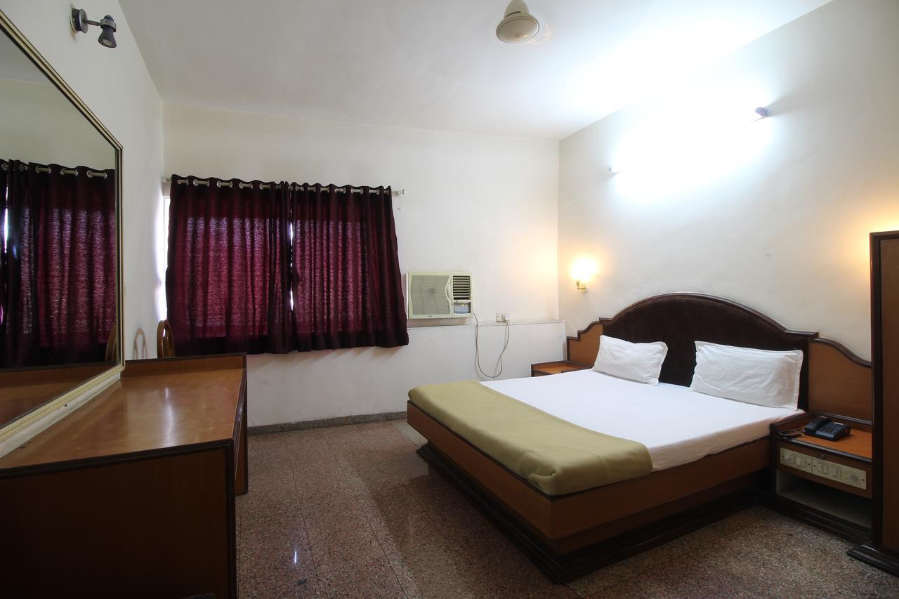 Soubhagya Inn Silvassa Bagian luar foto